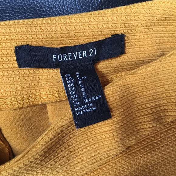 Forever 21 Mustard Yellow Pleated Skirt - Picture 4 of 4